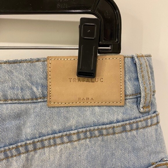 Zara Trafaluc Denim Distressed Mini Skirt. Embroidered. Blue. Large. Streetwear. - Picture 10 of 13